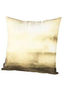 VINYL"RIZE"CUSHIONALTERNA《2018年10月発売予定》