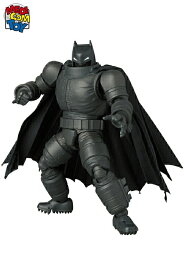 【メディコム・トイ公式】MAFEX ARMORED BATMAN (TDKR: THE DARK KNIGHT FALLS) バットマン マフェックス MEDICOM TOY メディコムトイ アクションフィギュア 可動フィギュア コレクションフィギュア ギフト プレゼント