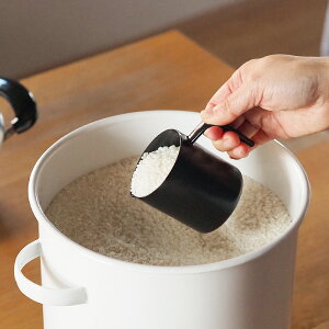 大阪琺瑯 一合マグ マットブラック / 計量カップ ホーロー ホウロウ ほうろう ライスカップ 一合用 米 カップ ピッチャー アウトドア キャンプ