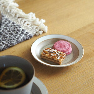 yumiko@iihoshi@porcelain@×@ؑɎqX@dishes@110@plate@sand beige matte@/@fBVB[Y@Thx[W@}bg@/@CCzV~R v[g 11cm M