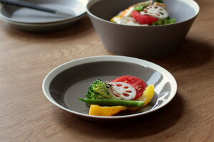 yumiko@iihoshi@porcelain@×@ؑɎqX@dishes@180@plate@fawn@brown@/@fBVB[Y@t@[uE CCzV~R Mtg v[g W H@