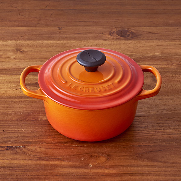 お手軽価格で贈りやすい  鍋　オレンジ ルクルーゼ 調理器具