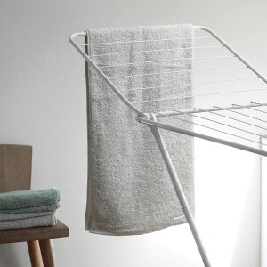 ココチエナ カラユイ スリムバスタオル グレー 34×120cm / cocochiena / コットン 綿 ハーフサイズ コンパクト 小さめ 速乾 無地 厚手 超吸水 ギフト プレゼント