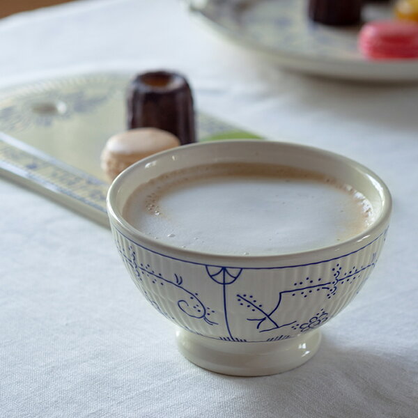 ロイヤルボッホ コペンハーゲン カフェオレボウル 13cm / ROYAL BOCH Copenhague　/　 食器 皿 青 陶磁器 唐草 おしゃれ ボウル サラダボウル 食洗機 ギフト