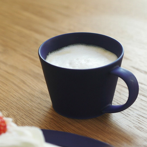 SAKUZAN Sara コーヒーカップ DAYシリーズ 人気新品 オリジナルカラー 和食器 プロキッチン別注 美濃焼 ネイビーブルー 最大52％オフ！