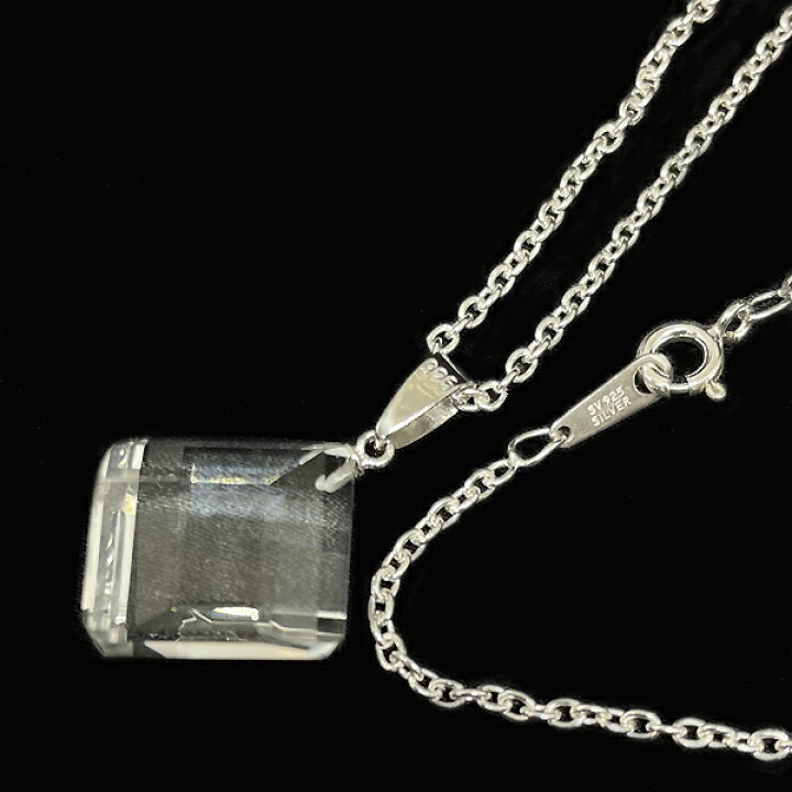 楽天市場】キラキラ輝く立体的なカットの水晶スクエアネックレス  