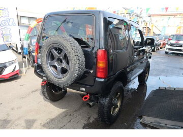 安心の定価販売 ジムニー ランドベンチャー ４ｗｄ 最終型 リフトアップフルカスタム車 スズキ 評価書付 中古 格安 Www Grundschule Montessori De