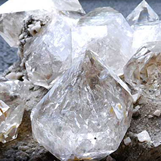 楽天市場】国宝級ハーキマーダイヤモンド（ハーキマー水晶）母岩付き 