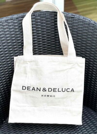 【送料無料】【DEAN&DELUCA HAWAII】【正規品】ハワイ限定 ディーン＆デルーカ リッカールトン限定 キャンバストート 白ホワイト トートバッグ エコバッグ ショッピングバッグ コットン 内ポケット付き ハワイアン雑貨 ディーンアンドデルーカ ロゴ プレゼント ギフト