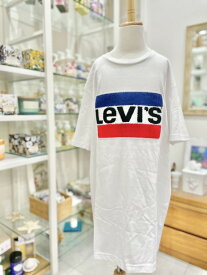 【Levi's】 リーバイス Tシャツ 白 メンズSサイズ ロゴ入り 海外 海外輸入 ハワイ ハワイアン お土産 プレゼント