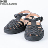 【クーポンで15%OFF】【2026SS】モヒ/MOHI グルカサンダル レザー ストラップサンダル フラットサンダル …