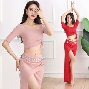 レディース ダンスウェア ベリーダンス トップス+スカート 見せパン付き スリット 半袖 無地 チュール 透かし彫り エレガント セクシー ダンス衣裳 2点セット ダンサー イベント レッスン