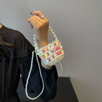 デイジー ビーズ バケツバッグ 透かし編み アクリルショルダー ライト 