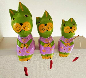 バリ猫 木製 ネコ 猫 釣り 3匹セット(黄緑)置物 アジアン バリ 雑貨