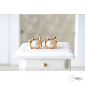 うさぎ くま ピアス 樹脂ピアス 金属アレルギー アクセサリー 雑貨 ウサギ ピンク かわいい ゆめかわいい プレゼント ギフト 猫グッズ　 レディース 女性 ギフト 猫グッズ 送料無料