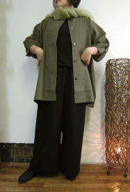 エレガントッ・欲しいなぁ～。でもゆったりがいいなぁ～。でもスッキリがいいなぁ～。出来ればコットンがいいなぁ～。と言えばのパフスリーブ・オーバーシャツブラウス。 1着限定