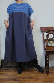 国産ダブルガーゼの紫にインドの絣生地を上下にコンビネーションしたメリハリワンピは1着限定