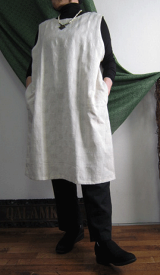 オロナミンCを片手にポーズをとってね麻混ジャンスカ