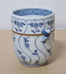 有田焼 割草花一閑人湯呑ゆのみ(大) サイズ:直径7×高さ9cm (小)サイズ:直径6.7cm×高さ8.4cm<電子レンジ 食器洗浄機 OK>