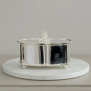 【OUTLET QAO2 訳あり品】Queen Ann クイーンアン シルバー蓋付ボックス QA-18131