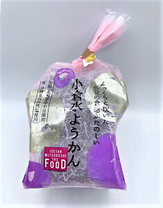 q悤3