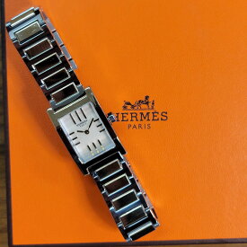 【5％OFF クーポン！2月18日 00:00 〜2月21日9:59】【メンテ/磨き済/美品】HERMES エルメス タンデム TA1.220 レディース腕時計 電池式 保証有