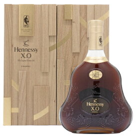 ヘネシー X.O シーズン4 NBA リミテッド エディション 40% 700ml 木箱入り ブランデー コニャック 送料無料 ギフト対応可 ラッピング 熨斗 誕生日 プレゼント お祝い [[wrap04]