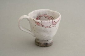 日本製 粉引輪花 マグ（小）紅 1個 花柄 陶器 レトロ マグカップ コップ 小さい コンパクト かわいい 贈り物 プレゼント ギフト 母の日