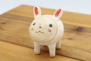 ウサギ ようじ花入 兎 爪楊枝入れ ペン立て 日本製 美濃焼 かわいい おしゃれ レトロ 和雑貨 和モダン 和風 小さい コンパクト 小ぶり 小さめ 省スペース 卓上 小物 贈り物 プレゼント 手作り