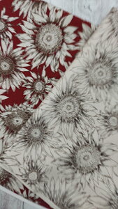 オックスプリント!大きなひまわり線描きコットンです。サイズ110cmx50cmひまわりのサイズはやや大きめ12cmくらいです、写真が悪くてごめんなさい。もう少しきれいな線です、後日入れ替え