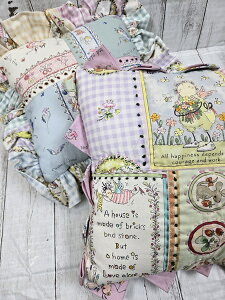 GltB~jNbVTCÝ25cmx25cmn͂킢ΏԂō쐬܂