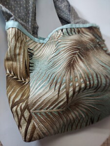 ハワイアンファブリック/インテリア/バック/はぎれ/厚地/カハラ・手提げバックを作ってみました。