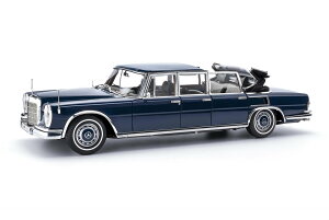 CMC 1/18i M205 ZfX xc (W100) 6hA v} h[bg