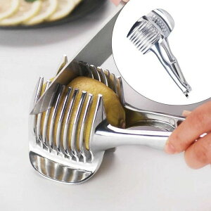 おしゃれなキッチンツール コンパクトデザイン 衛生的で洗いやすい 簡単操作 ハンドル付き フルーツスライサー トマトカッター