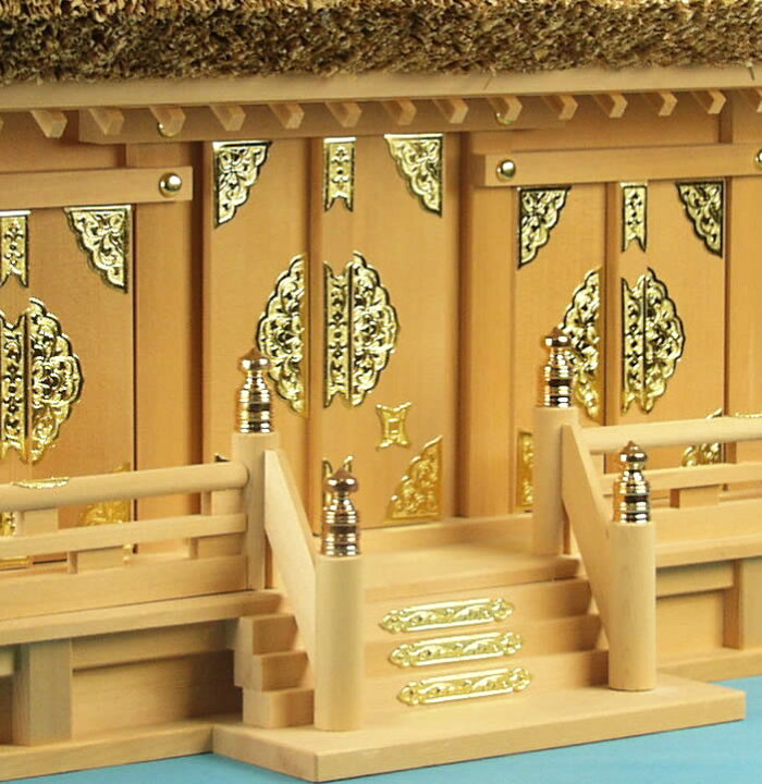 楽天市場】伊勢神宮の街、伊勢市から発送【幅70×奥26×高40cm】神棚-茅 