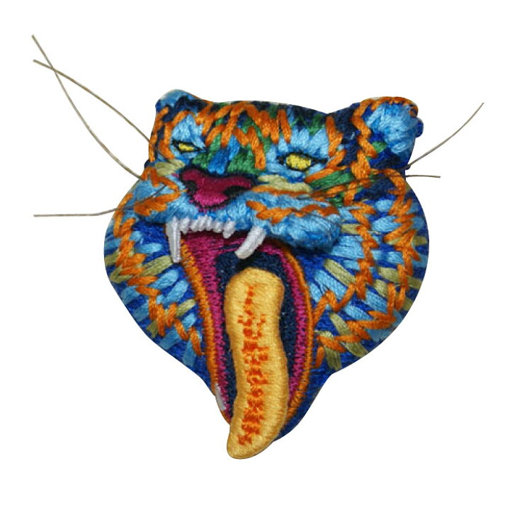 楽天市場 刺繍ブローチ 舌だしトラmade In Japan刺繍 ブローチ 全面刺繍 動物 トラ タイガー 軽い かっこいい 大きめ ナチュラル カラフル ラカム