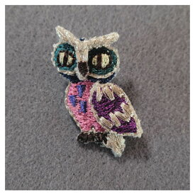 【刺繍ブローチ】フクロウ　Made in japan、刺繍、ブローチ、全面刺繍、小さめサイズ、軽い、鳥
