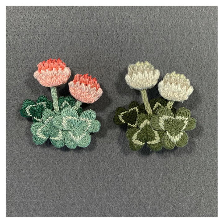 楽天市場 シロツメクサ 刺繍ブローチ Made In Japan 刺繍 ブローチ 全面刺繍 立体 軽い 野草 花 フラワー 母の日 プレゼント ラカム