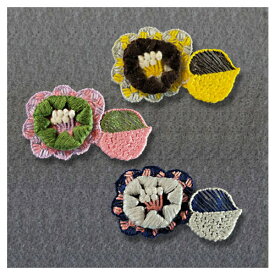 【花と葉】刺しゅうブローチ、Made in japan、刺繍、ブローチ、全面刺繍、軽い、フラワー、大きな葉、ザクザク手刺しゅう風、プレゼント