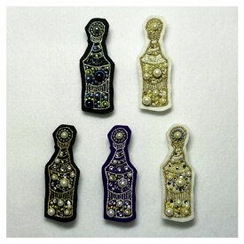 ［刺繍ブローチ］パールビーズ　香水瓶Made in japan刺繍、ブローチ、ビーズ、エレガンス、軽い、プレゼント