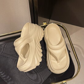 夏季新発売 ファッション的デザイン 沙灘外出両用 高さ 8cm 厚底で足元を華やかに 柔らかくて丈夫な EVA 素材