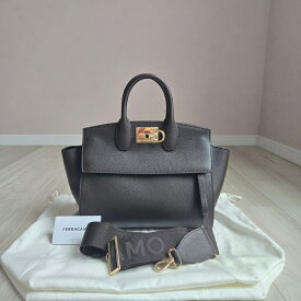 【中古】 Ferragamo フェラガモ Studio Bag デイバッグ トートバッグ