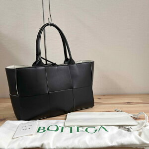 美品 BOTTEGA VENETA ボッテガヴェネタ アルコ トート ミディアム 