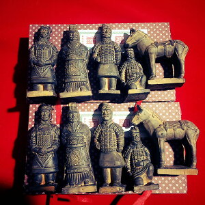 兵馬俑 5体セット へいばよう ミニチュア 置物 お土産品 陶器 セラミック ヘイバヨウ 武士俑 将軍 軍師 弓士 戦馬 レプリカ 始皇帝 中国土産 インテリア 兵馬俑