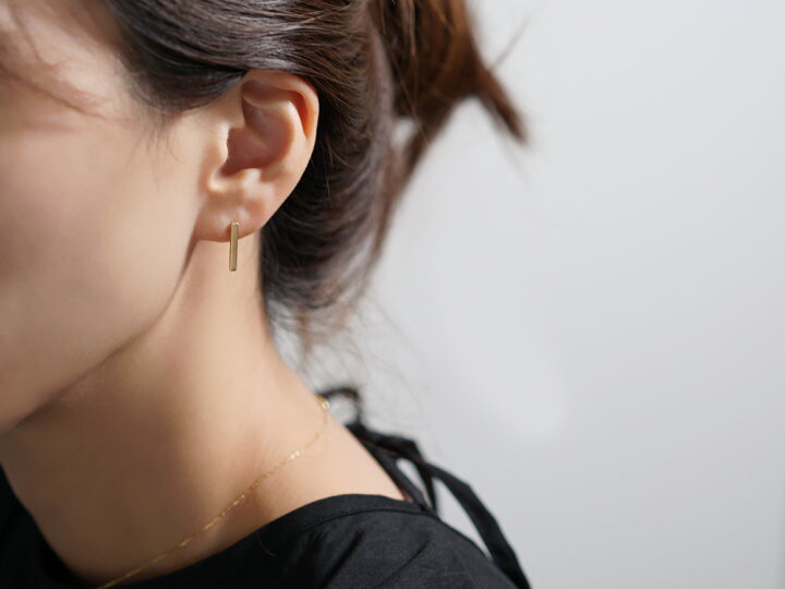 楽天市場】K18 ピアス HASHIRA 18金 バーピアス 18k レディース 両耳用 