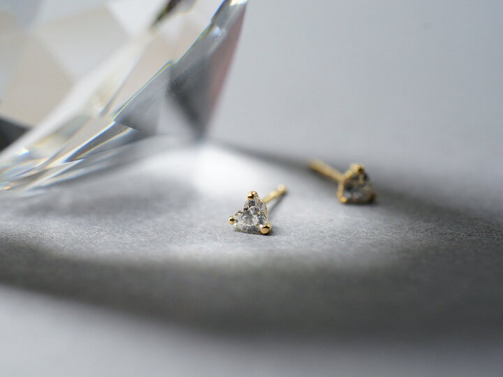 楽天市場】K18 ハートシェイプカット ダイヤモンド ピアス 0.2ct  