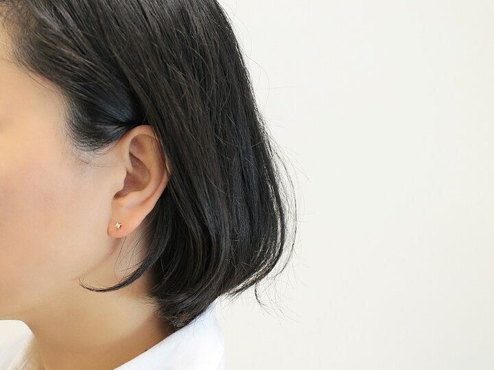 楽天市場】K18 ジュネス ダイヤモンド ピアス 0.1ct 古き良き立て爪 