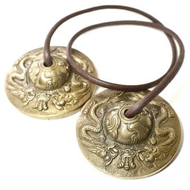 【プレミアム品質】チベット密教 ティンシャ（チベタンベル） 龍（ドラゴン） 7メタル 直径：74mm 紐：茶色｜セブンメタル ヨガ 浄化 癒し 瞑想 ヒーリング チャクラ【大サイズ】【メール便対応可】