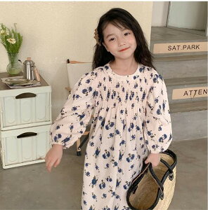 q@s[X@@qXJ[g@qs[X@tHV@؍@