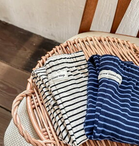 H~V Y{ ̎q ܖ͗l 9Y{ H {gX q